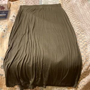 Women’s maxi skirt. Size L